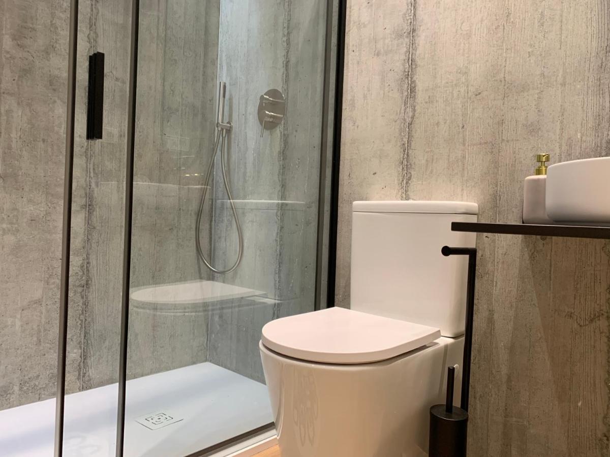 La Reina Beach Rooms Valencia Bagian luar foto