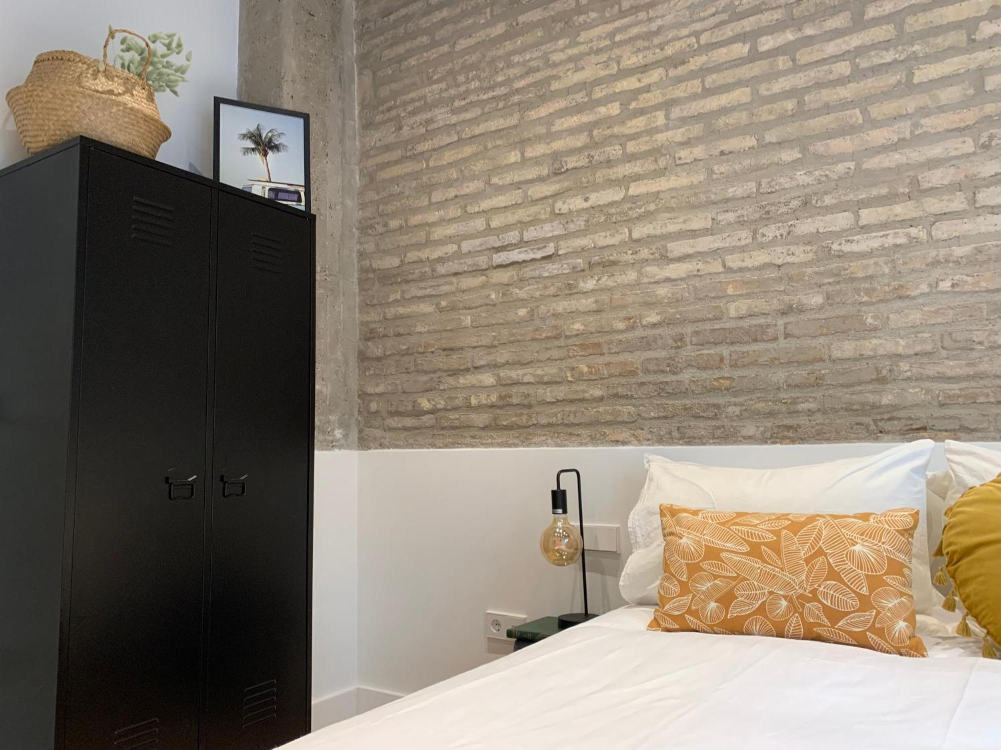 La Reina Beach Rooms Valencia Bagian luar foto