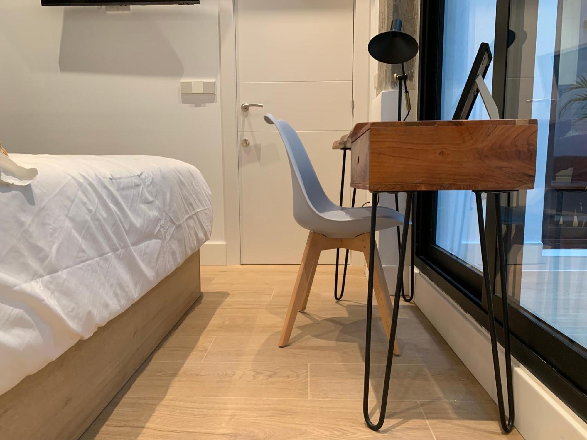 La Reina Beach Rooms Valencia Bagian luar foto