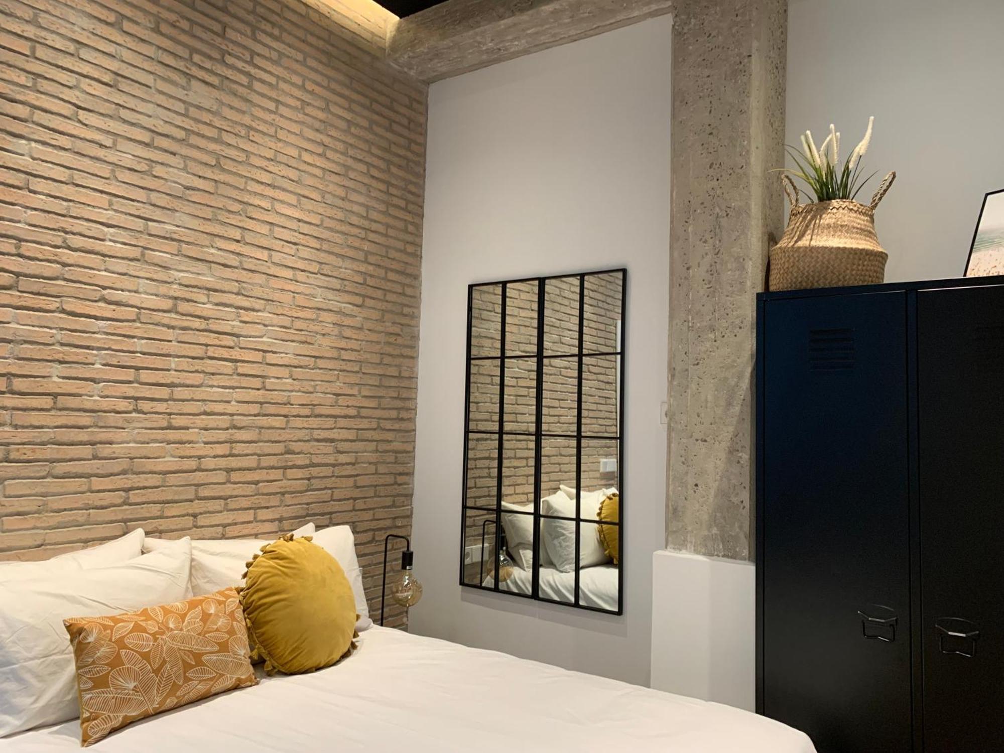 La Reina Beach Rooms Valencia Bagian luar foto