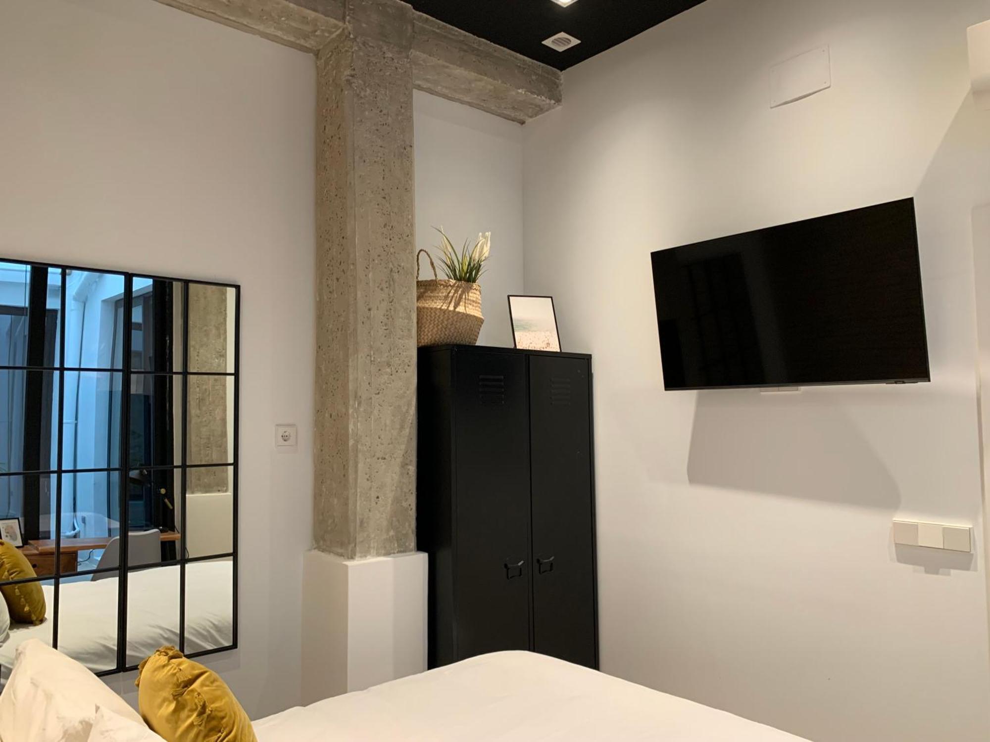 La Reina Beach Rooms Valencia Bagian luar foto